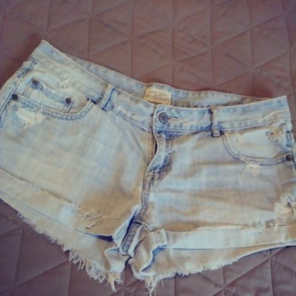3/$15~Distressed Aero Jean Shorts - Picture 1 of 5